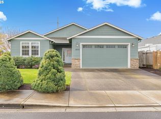 1809 W 2nd Ave, Junction City, OR 97448