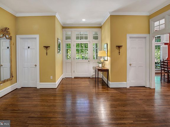 5th image of 11513 Luvie Ct