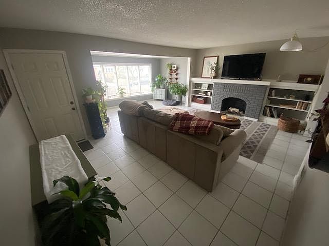 1st image of 217 Lovering Ave #1