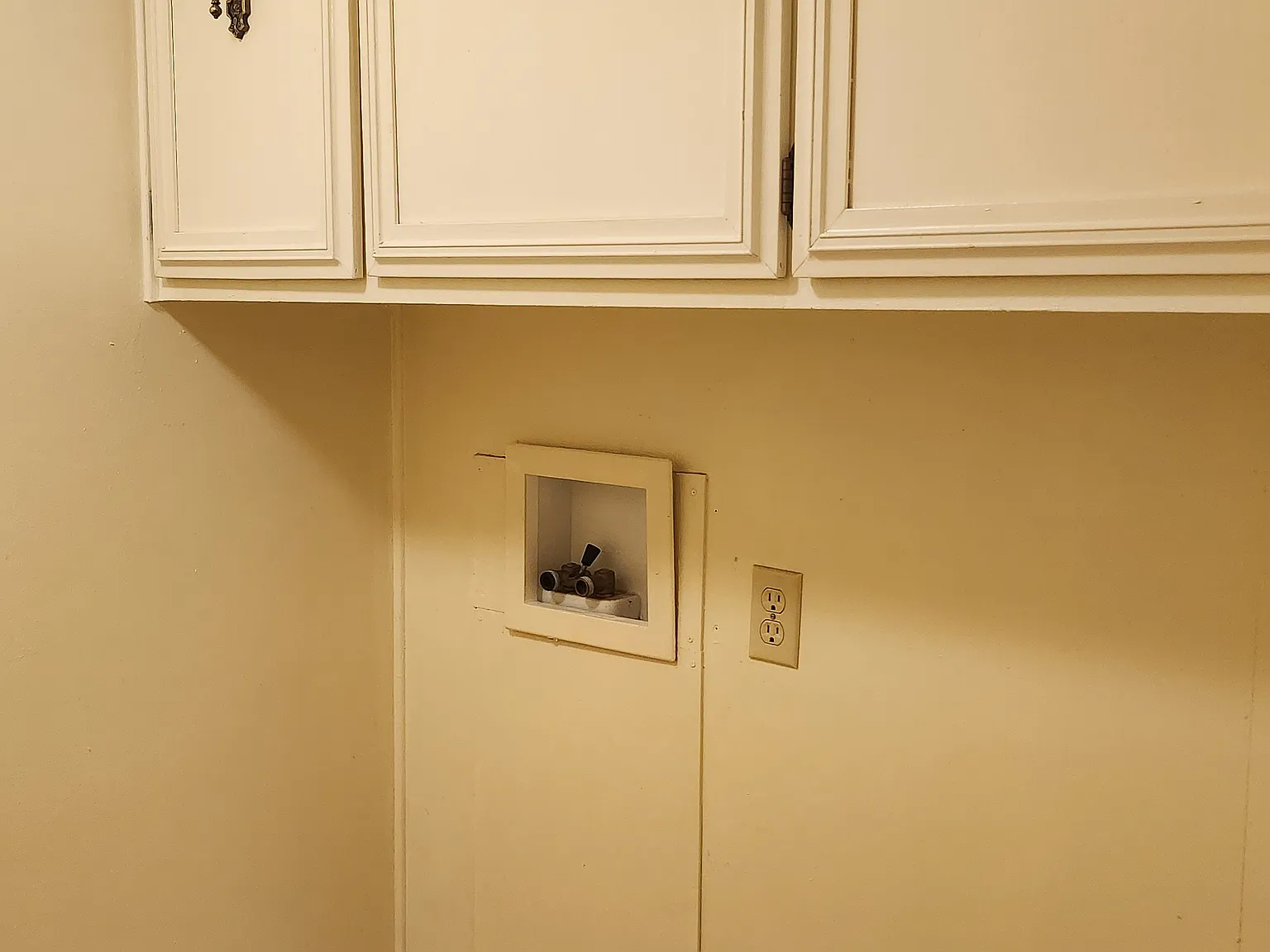 3 bed, $1,900 — Photo 2