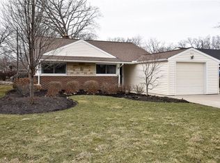 544 Bayfair Dr, Bay Village, OH
