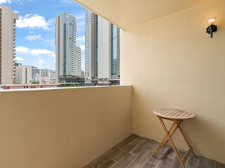 2092 Kuhio Ave #906 — Photo 16