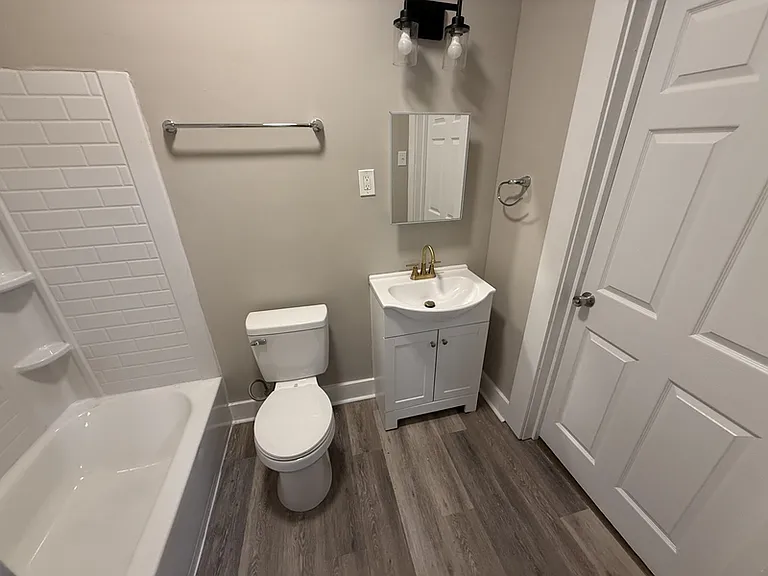 753 N Evergreen St — Photo 24