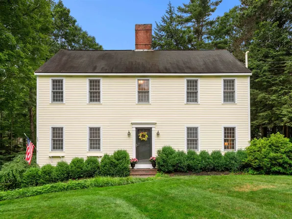 12 Steeple Lane, Amherst, NH 03031