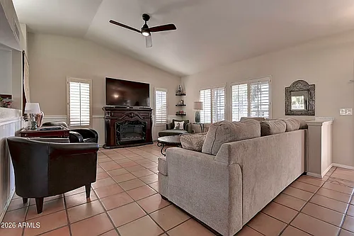 6914 E Beverly Ln Photo 1