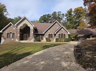 18517 Gredan Ct, Pacific, MO 63069