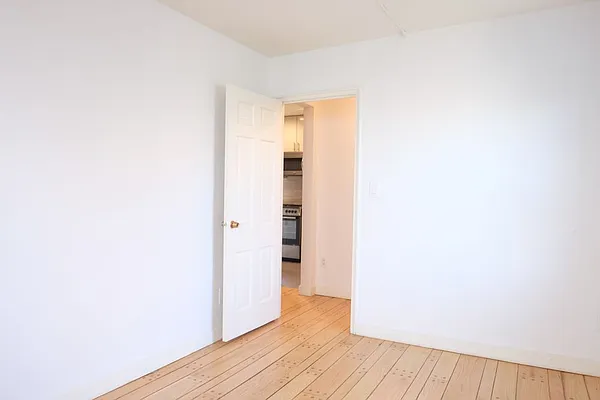 Rented by B & L Management | media 14