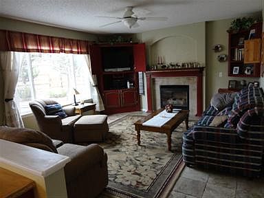4th image of 3812 Primrose Ln