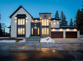 14320 Mackenzie Dr NW, Edmonton, AB T5R 5V7