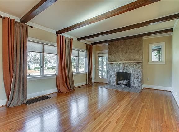 3rd image of 2509 Ashwood Ave
