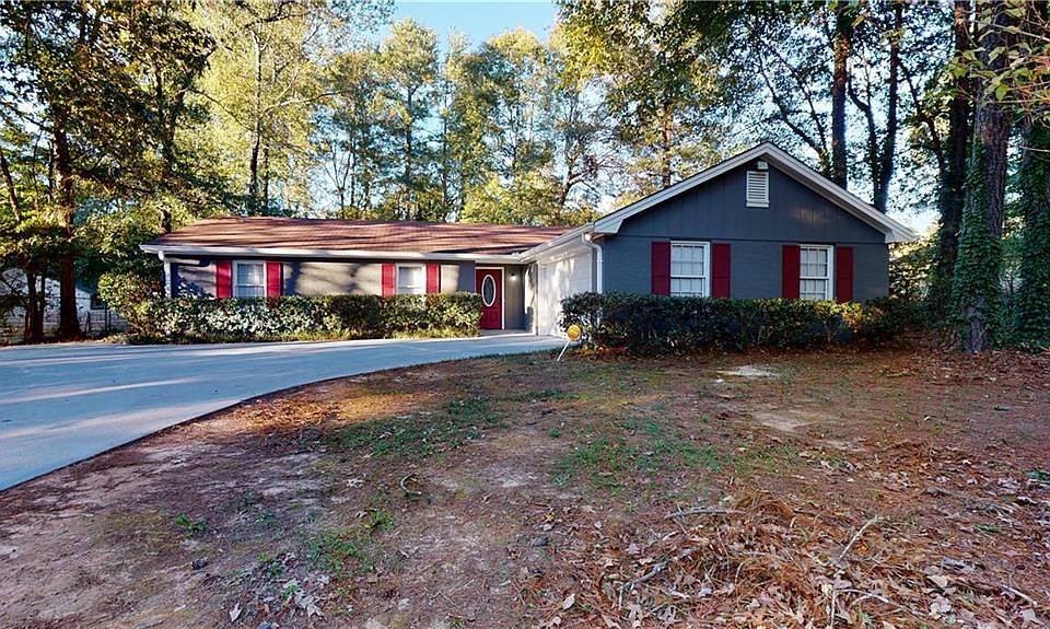 1st image of 2090 Beachwood Dr SE