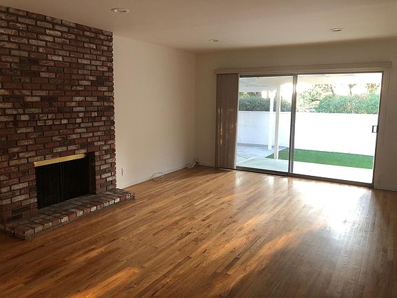 Living Room with hardwood floors