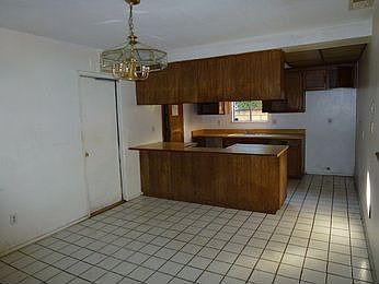 2nd image of 2418 S Sultana Ave