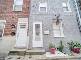 938 Ernest St, Philadelphia, PA 19147
