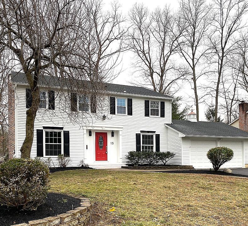 1st image of 15 Highgate Ln