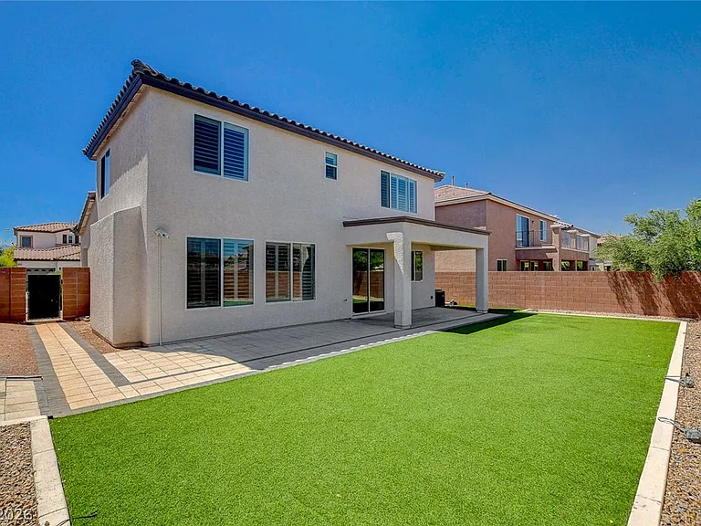 9734 Maspalomas St — Photo 47