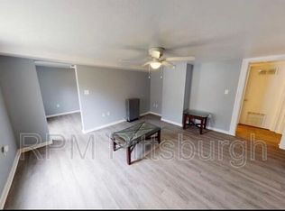 2824 Salisbury St, Pittsburgh, PA 15210