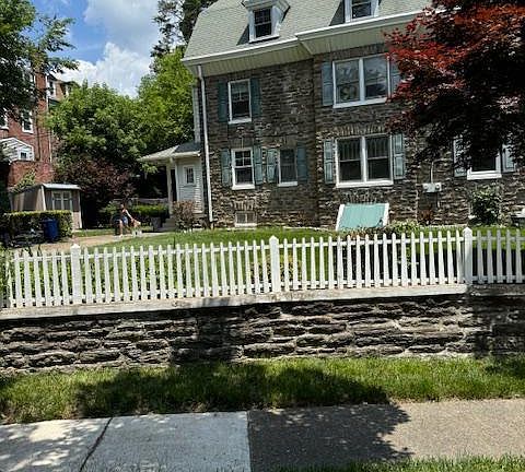 3rd image of 47 W Phil Ellena St