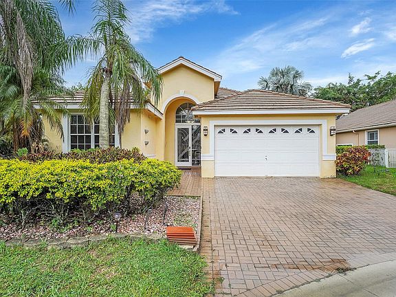 2nd image of 12132 Glenmore Drive