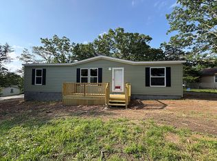 55 Hemlock St, Camdenton, MO 65020