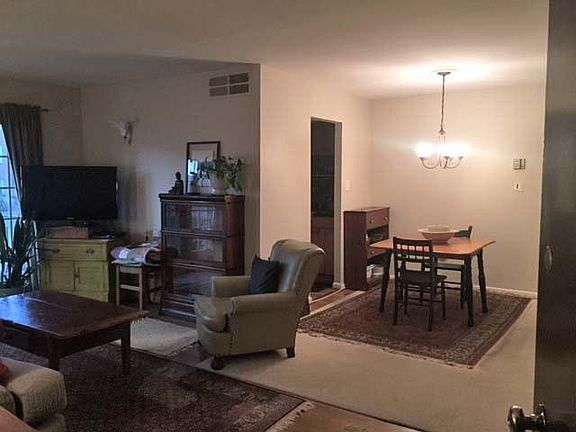 2nd image of 9451 Fairfax Blvd APT 203