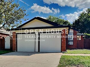 4708 Poppy Dr E, Fort Worth, TX 76137