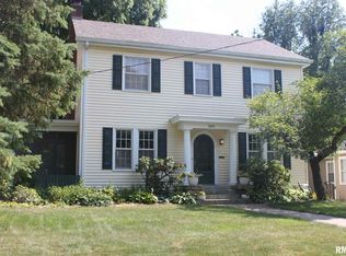 2647 Middle Rd, Davenport, IA 52803