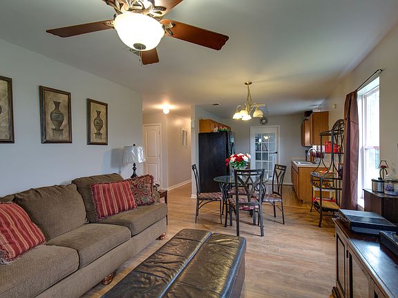 3rd image of 3344 Hawkwood Ln
