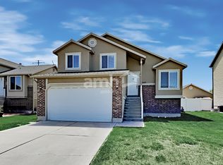 3389 W 4225 S, West Haven, UT 84401