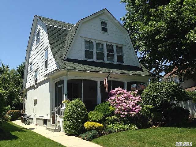 1st image of 4030 205th St