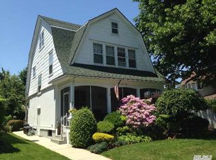 4030 205th St, Bayside, NY 11361