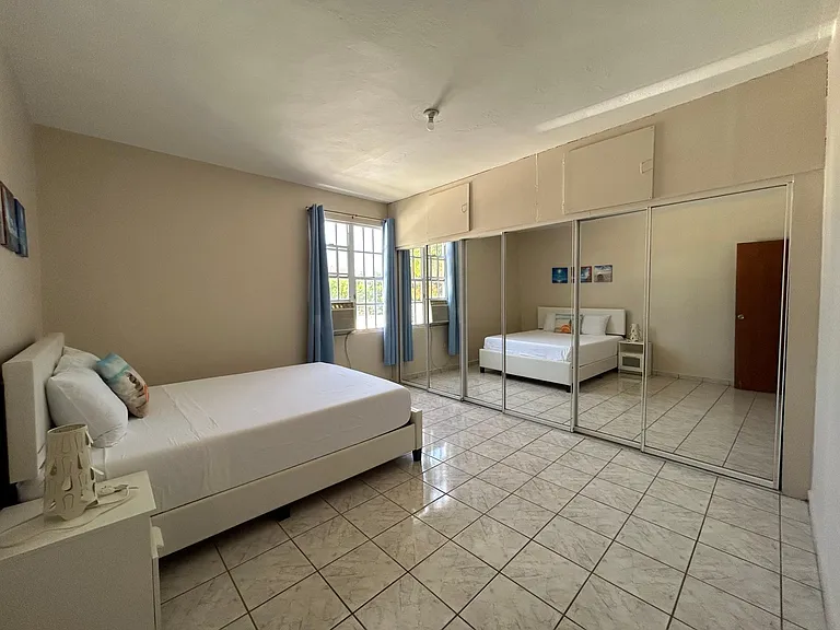 24 Urb Villamar Calle Palmar Sur #C — Photo 15