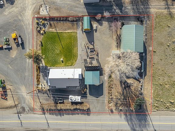 5th image of 2355 NE Market St