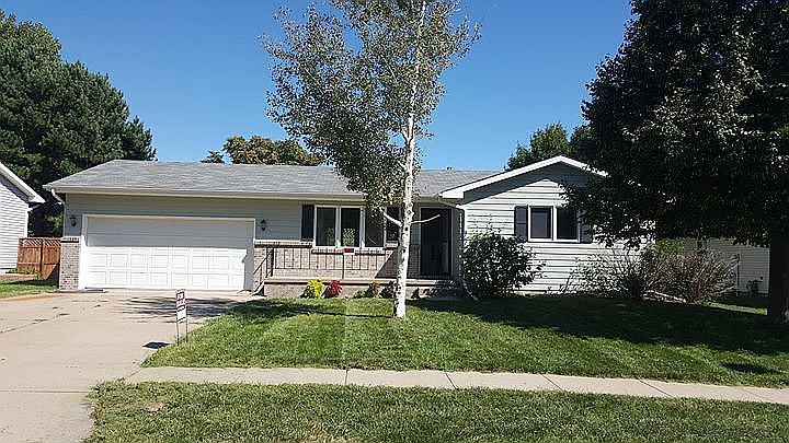 31 Meadow Ln