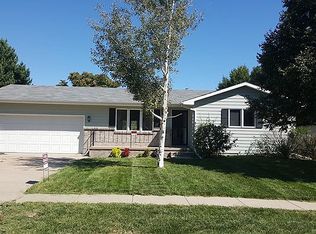 31 Meadow Ln, Kearney, NE 68845