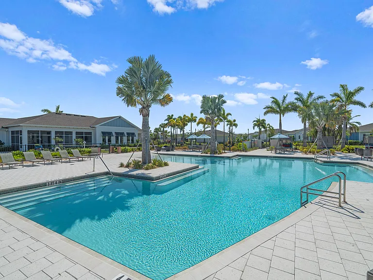 Artesia at Lakewood Ranch — Photo 42