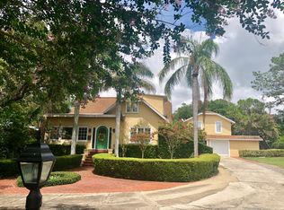 1717 Peaceful Ave, Belleair, FL 33756