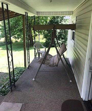 3rd image of 215 Elwood Ln