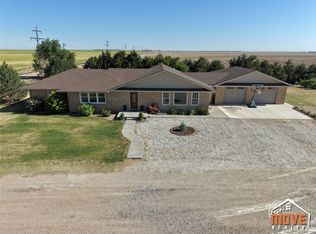 1301 N Rd W, Ulysses, KS 67880