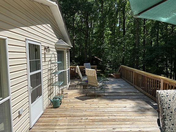 4th image of 115 Hillside Dr