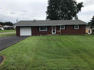 829 Lynn St, New Castle, PA 16101