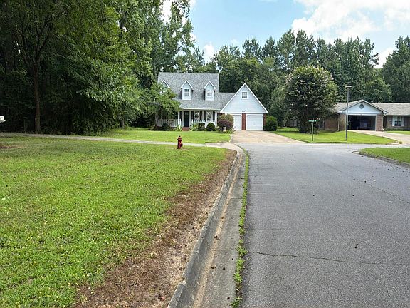 4th image of 319 Belle Ave