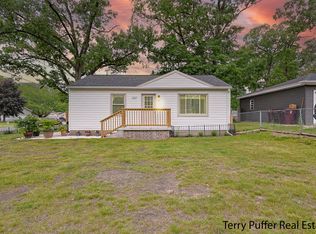 1287 S Quarterline Rd, Muskegon, MI 49442