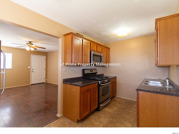 5th image of 3623 E Earll Dr Unit 2