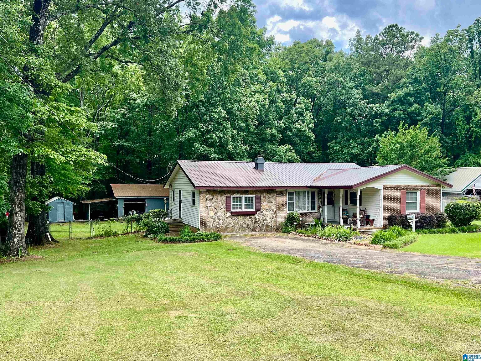 315 Center Point Rd, Sylacauga, AL 35151 | Zillow