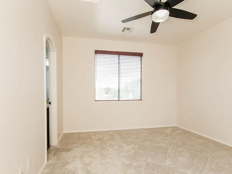 2433 W Horsetail Trl — Photo 22