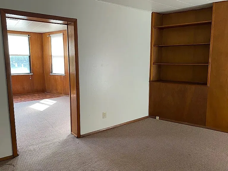 3000 W Liberty Ave — Photo 5