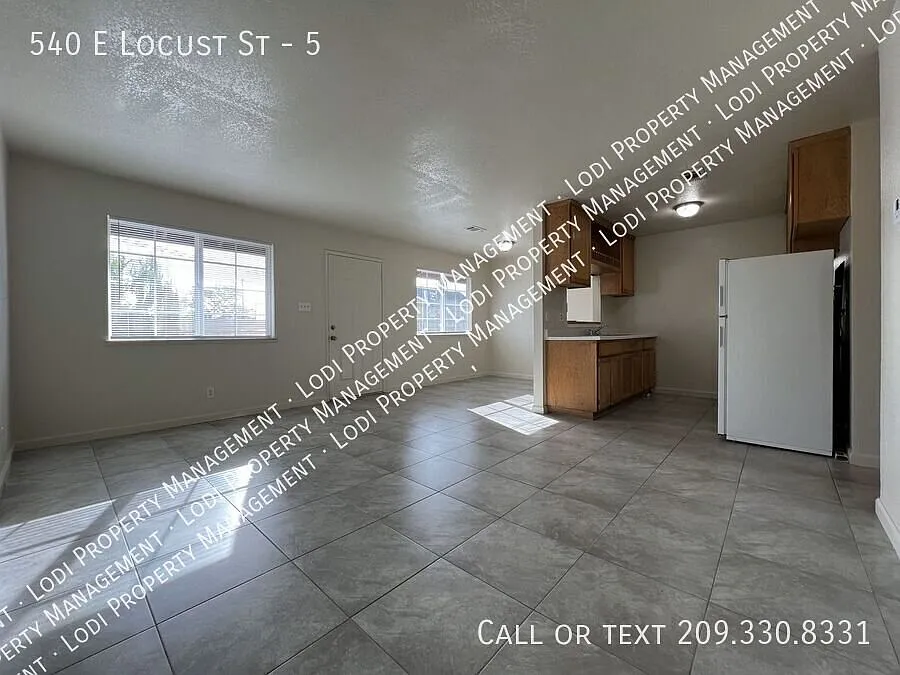 Upstairs 2 Bedroom Apartment - Coming Soon — Photo 4