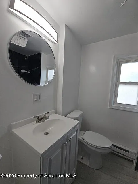 1226-1228 Vine St #4