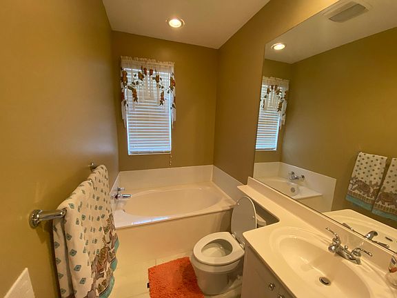 2nd image of 28721 Alessandria Cir